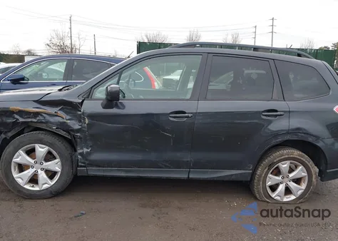2015 Subaru Forester 2.5I Premium из США, поврежденный, VIN JF2SJADCXFH579283